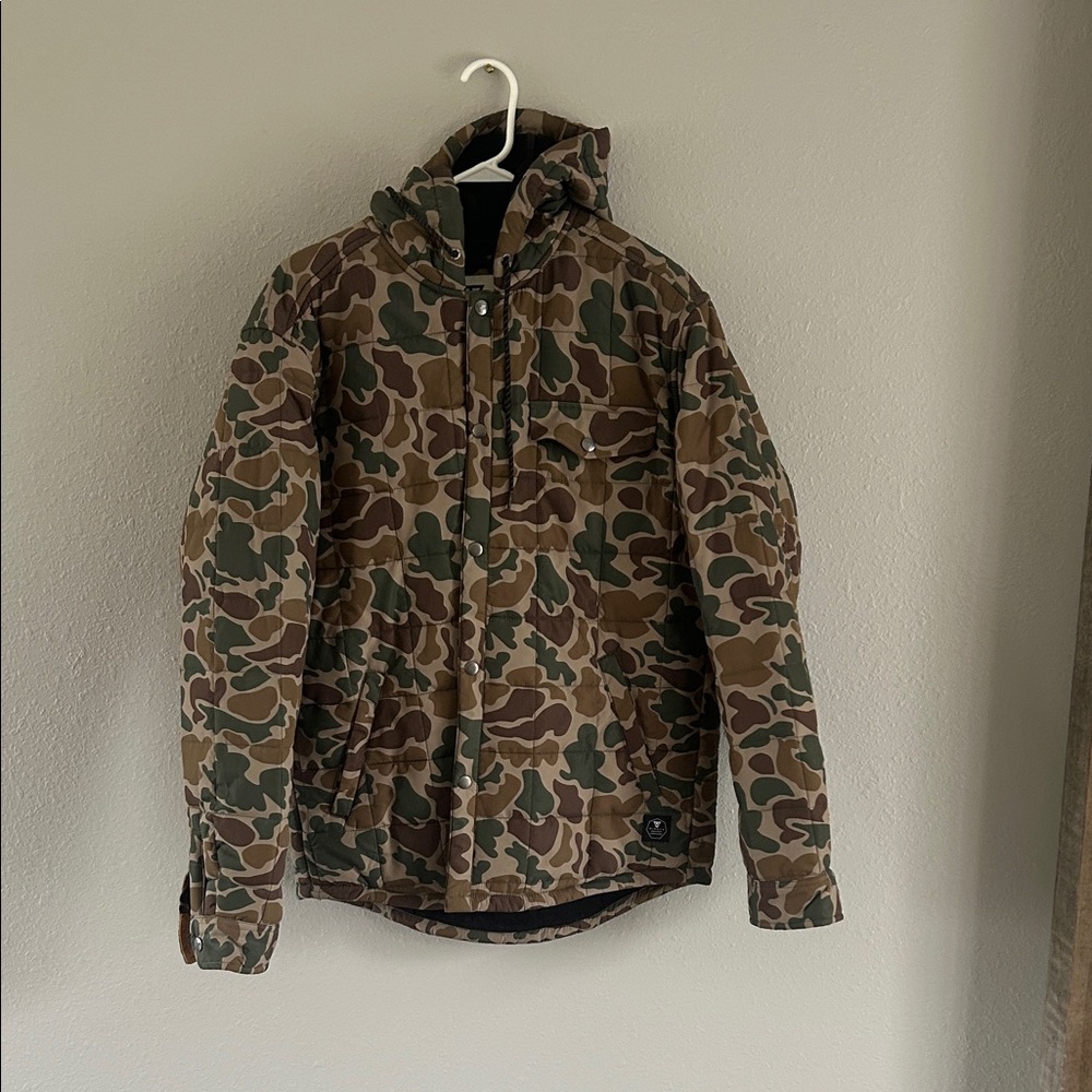 VISSLA Camouflage Patterned Jacket